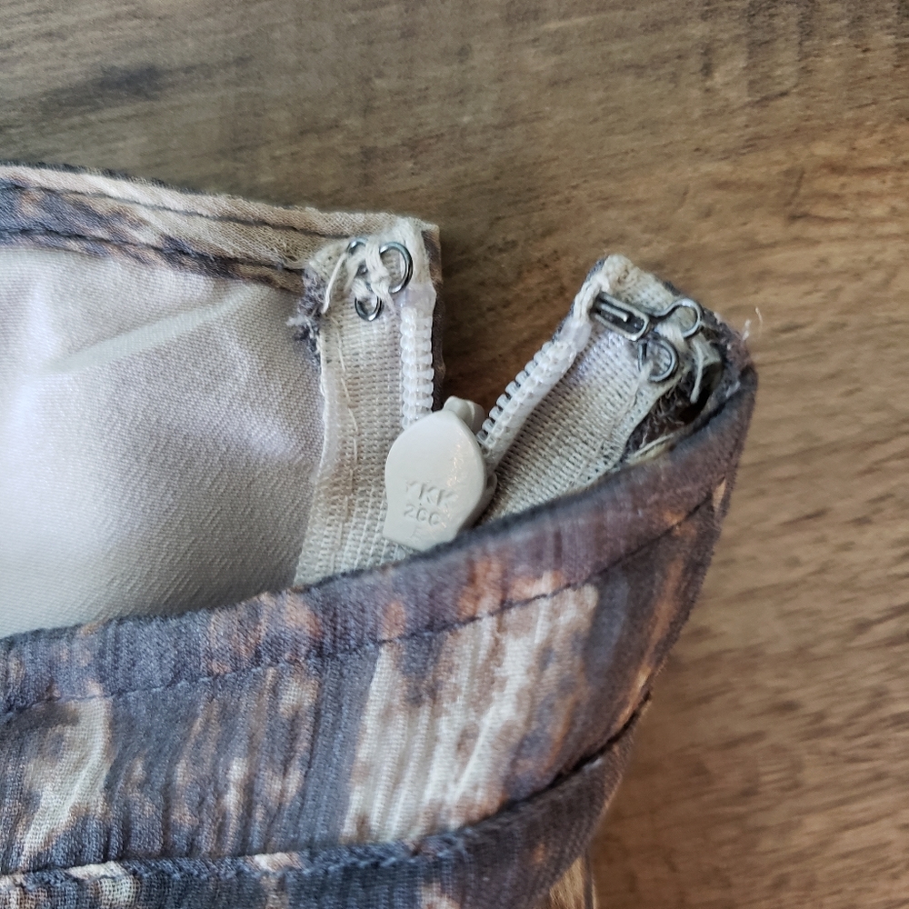 Club Monaco Organic Print Silk Skirt - Picture 8 of 11